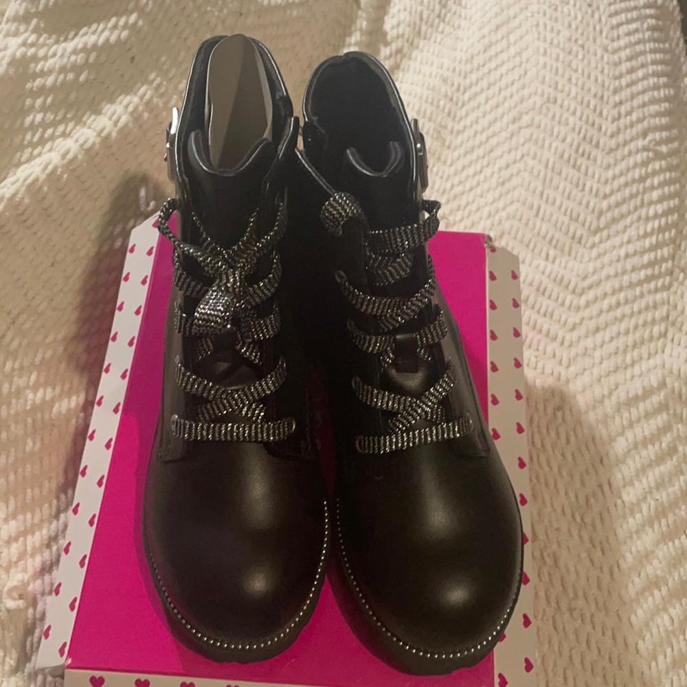 New Black boots for girls